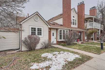 4675 Dillon Court #H112, Aurora, CO 80015, 3 Bedrooms Bedrooms, ,2 BathroomsBathrooms,Residential,For Sale,Crown Point,Dillon,REC4987033