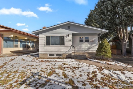 2215 Wahsatch Avenue, Colorado Springs, CO 80907, 4 Bedrooms Bedrooms, ,3 BathroomsBathrooms,Residential,For Sale,Wahsatch,REC2755732