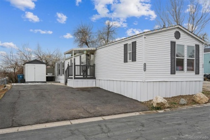 2550 96th Avenue, Denver, CO 80260, 3 Bedrooms Bedrooms, ,2 BathroomsBathrooms,Residential,For Sale,96th,REC9339210