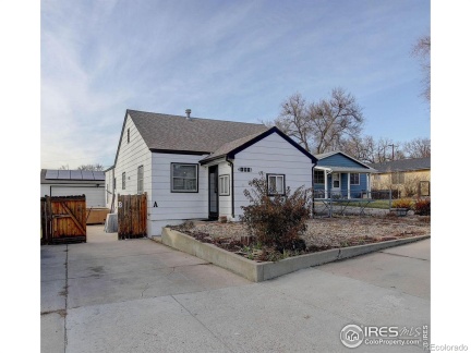 131 Bowen Street, Longmont, CO 80501, 3 Bedrooms Bedrooms, ,2 BathroomsBathrooms,Residential,For Sale,Bowen,RECIR1023436