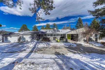 8311 S Mariposa Drive #A, Morrison, CO 80465, 5 Bedrooms Bedrooms, ,4 BathroomsBathrooms,Residential,For Sale,Mariposa,REC5201780