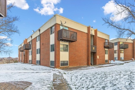 3623 Sheridan Boulevard #T6, Denver, CO 80235, 2 Bedrooms Bedrooms, ,1 BathroomBathrooms,Residential,For Sale,Sheridan,REC9150109