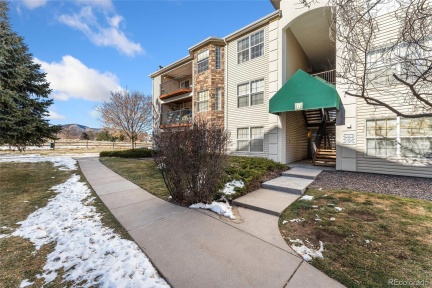 12348 Dorado Place #302, Littleton, CO 80127, 3 Bedrooms Bedrooms, ,2 BathroomsBathrooms,Residential,For Sale,Dorado,REC6347885