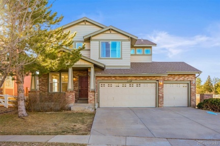 24676 Florida Avenue, Aurora, CO 80018, 4 Bedrooms Bedrooms, ,3 BathroomsBathrooms,Residential,For Sale,Florida,REC5393396