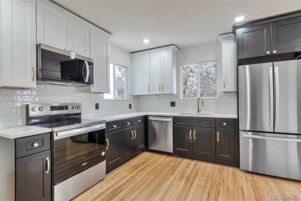 2300 Galena Street, Aurora, CO 80010, 3 Bedrooms Bedrooms, ,2 BathroomsBathrooms,Residential,For Sale,Galena,REC3407670