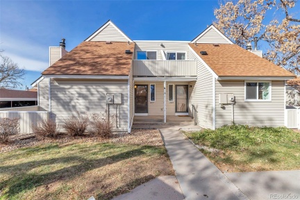 2441 Xanadu Way #D, Aurora, CO 80014, 2 Bedrooms Bedrooms, ,2 BathroomsBathrooms,Residential,For Sale,Xanadu,REC2194139