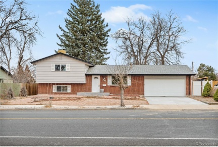 410 Troy Street, Aurora, CO 80012, 4 Bedrooms Bedrooms, ,2 BathroomsBathrooms,Residential,For Sale,Troy,REC2291838