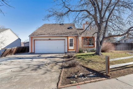 6024 S Taft Way, Littleton, CO 80127, 3 Bedrooms Bedrooms, ,2 BathroomsBathrooms,Residential,For Sale,Taft,REC4013732
