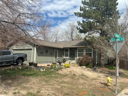 4105 Laredo Way, Aurora, CO 80013, 4 Bedrooms Bedrooms, ,3 BathroomsBathrooms,Residential,For Sale,Laredo,REC1876277