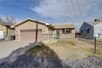 3265 Florida Avenue, Denver, CO 80219, 3 Bedrooms Bedrooms, ,2 BathroomsBathrooms,Residential,For Sale,Florida,REC4929455