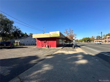 10202 MONTVIEW Boulevard, Aurora, CO 80010, ,Commercial,For Sale,MONTVIEW,REC9928230